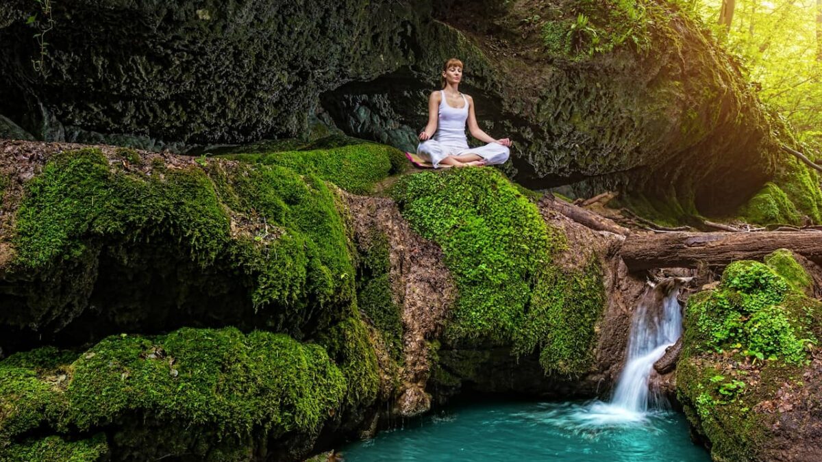 Yoga and the Environment: How Eco-Friendly Practices Enhance Your Yoga Routine